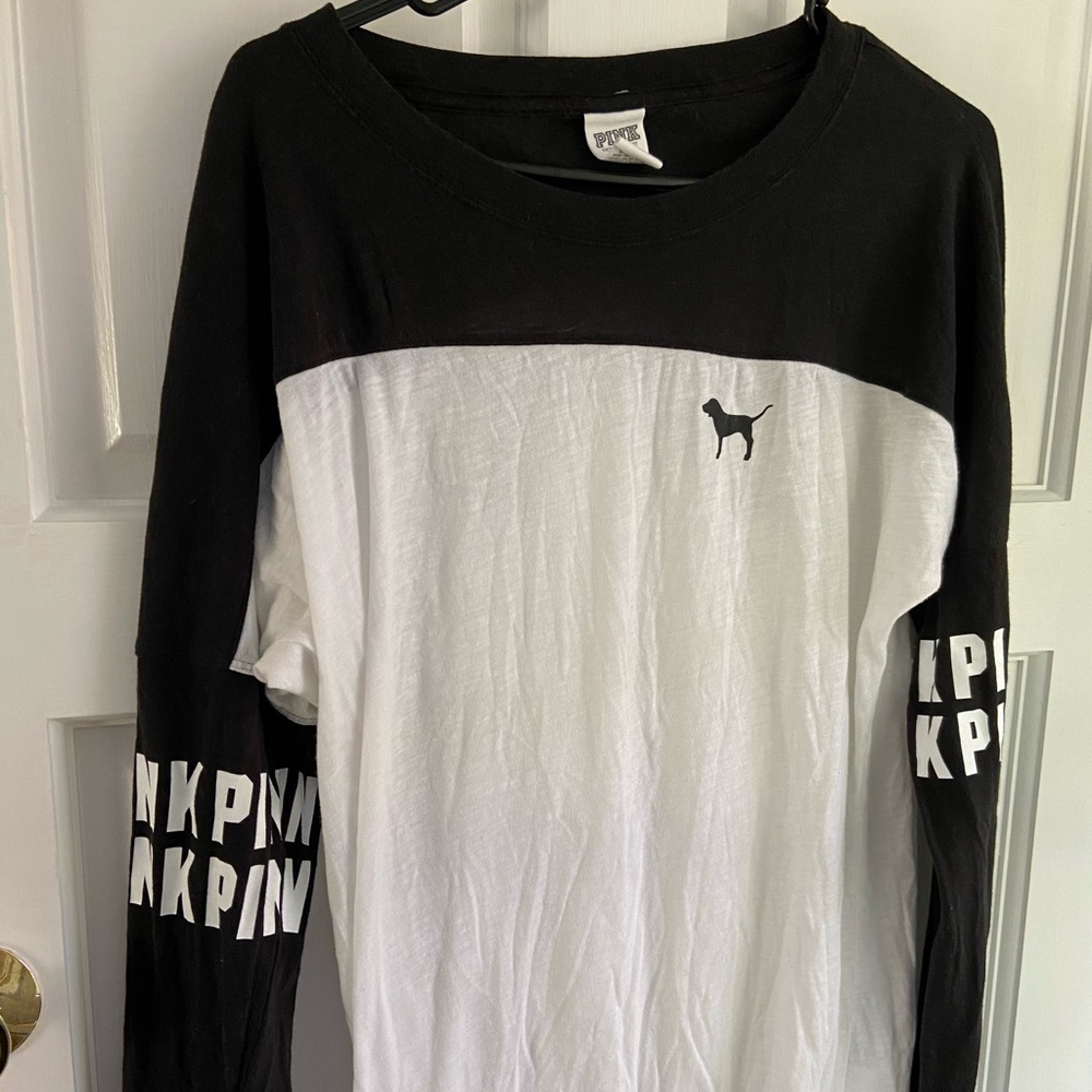 Black & white Victoria’s Secret long sleeve